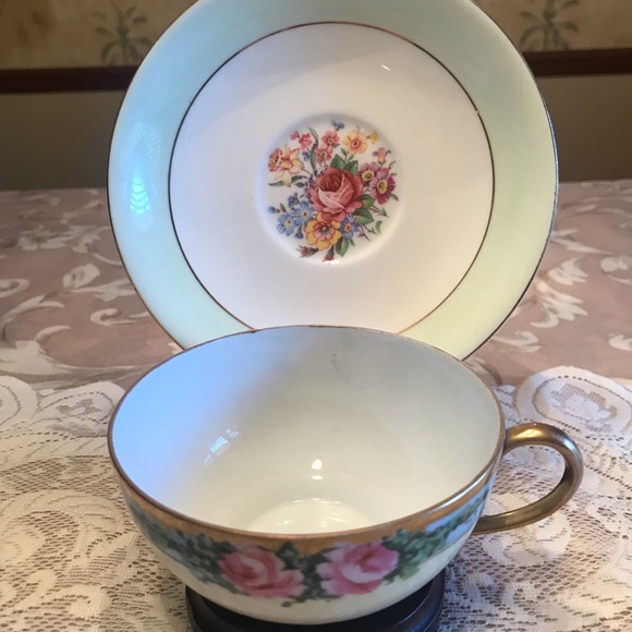 CUPS AND SAUCERS VINTAGE - Picture 11 of 12